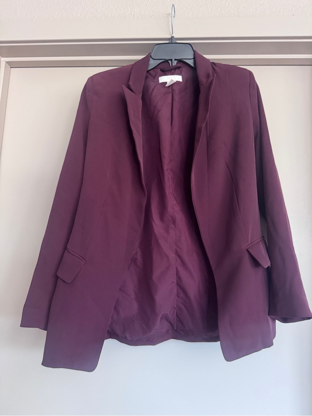 H&M Women's Open-Front Blazer in Burgundy